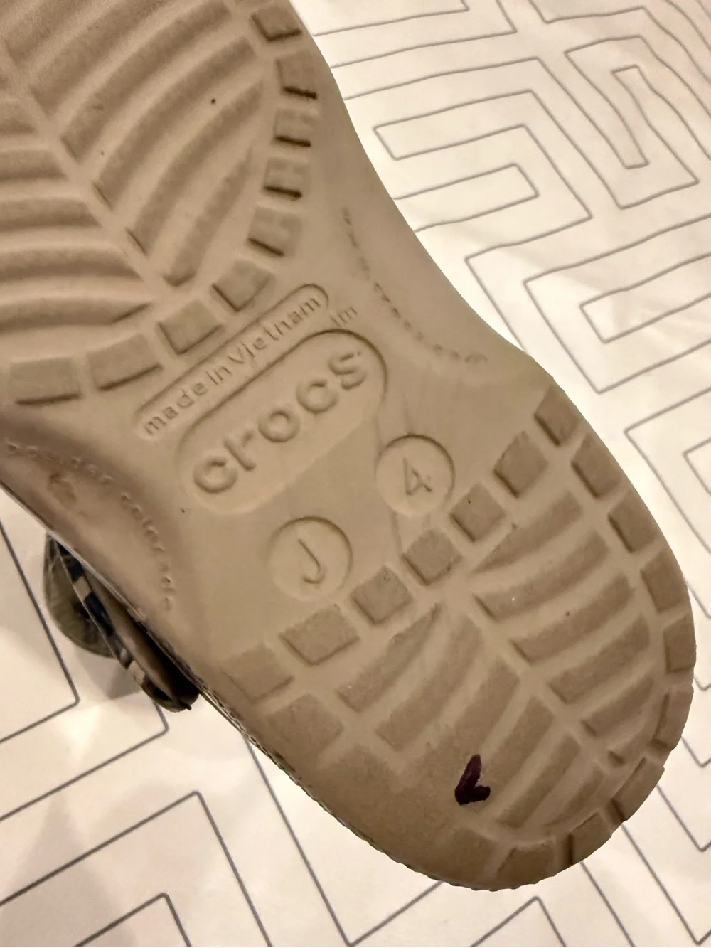 CROCS Kids Camo Slip-On Sandals
